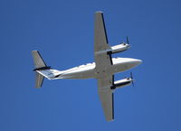 N722EP @ KSEA - Beechcraft Super King Air 200. N722EP cn BB-722. EP AIR LLC. Previous Registration N722WJ. Seattle Tacoma - International (SEA KSEA). Image © Brian McBride. 19 September 2013 - by Brian McBride