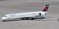 N926DH @ TPA - Delta MD-90 - by Florida Metal