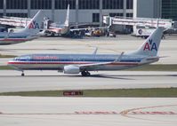 N928AN @ MIA - American 737-800 - by Florida Metal
