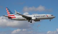 N929NN @ MIA - American 737-800