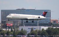 N931DL @ TPA - Delta MD-88