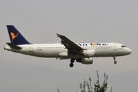 EI-DSS @ EGKK - Arriving 08 - by John Coates