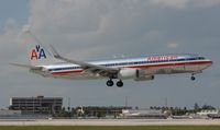 N944AN @ MIA - American 737-800 - by Florida Metal