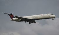 N964DL @ MIA - Delta MD-88