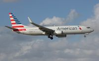 N970AN @ MIA - American 737-800