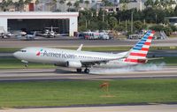 N982AN @ TPA - American 737-800
