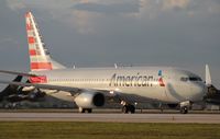 N987AN @ MIA - American 737-800