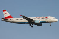 OE-LBW @ LEBL - Landing - by micka2b