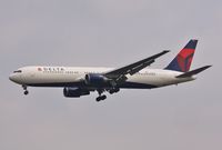 N176DZ @ EGLL - Approach 27L - by John Coates