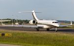 M-AAAL @ ELLX - taxying to the active
