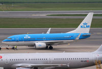 PH-BGP @ LOWW - KLM Boeing 737