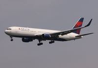 N175DN @ EGLL - Approach 27L - by John Coates