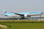 HL7784 @ VIE - Korean Air - by Chris Jilli
