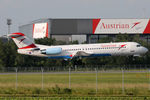 OE-LVC @ VIE - Austrian Airlines - by Chris Jilli