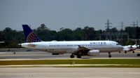 N443UA @ KIAH - Taxi Houston - by Ronald Barker