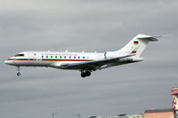 14 02 @ BMA - On short final 30.