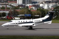 F-HIPE @ ESSB - Lining up runway 30. - by Anders Nilsson