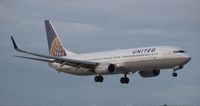 N27477 @ MIA - United 737-900