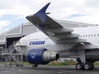 YR-LCB @ LFBD - TAROM - by Jean Goubet-FRENCHSKY