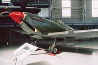 MK805 - MK805 used by Aeronautica Militare between June 1946 and 1950 (MM4084 from 19th December 1947). - by J-F GUEGUIN