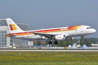 EC-JFN @ EDDM - Iberia - by Maximilian Gruber