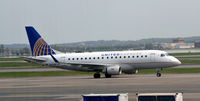 N653RW @ KDCA - Taxi to runway Reagan - by Ronald Barker