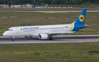 UR-EME @ EDDL - Ukraine International - by Karl-Heinz Krebs