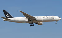 N77022 @ EDDF - United special color - by Karl-Heinz Krebs