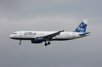 N637JB @ KSEA - Airbus A320