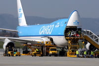 PH-CKA @ LOWG - KLM Cargo