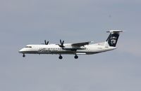 N438QX @ KSEA - DHC-8-402