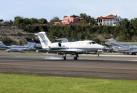 N832CB @ TNCM - N832CB