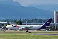 N719FD @ YVR - Take off
