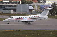 D-CHLR @ ESSB - Lining up runway 30.