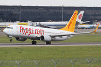 TC-AAT @ LOWW - Pegasus B737 - by Thomas Ranner
