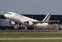 F-GKXA @ LOWW - Air France A320 - by Thomas Ranner