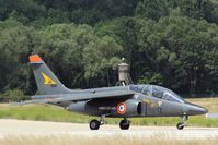 E83 @ LFSD - Taxying before takeoff - by Thierry BEYL