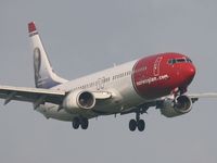 LN-NON @ EGKK - Approach 08 - by John Coates