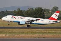 OE-LBM @ LOWW - Austrian A320 - by Thomas Ranner