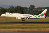 LZ-VAR @ LOWW - Bulgaria Air Emb190 - by Thomas Ranner