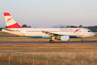 OE-LBW @ LOWW - Austrian A320 - by Thomas Ranner