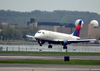 N213JQ @ KDCA - Landing approach National Airport - by Ronald Barker