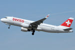 HB-JLT @ VIE - Swiss