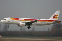 EC-HUJ @ EDDL - Airbus 320 Iberia