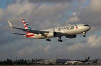 N372AA @ MIA - American 767-300