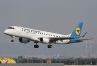 UR-EMB @ LOWW - Ukraine International ERJ190
