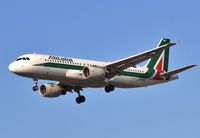 EI-DSG @ EGLL - Finals 27R - by John Coates
