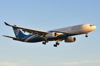 A4O-DB @ EGLL - Approach 27R - by John Coates