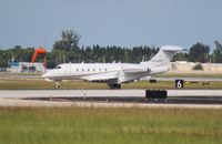 N464GR @ PBI - Challenger 300 - by Florida Metal