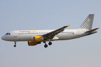 EC-KFI @ LEBL - Landing - by micka2b